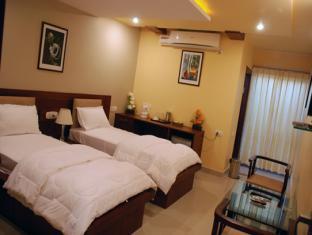 Hotel Sri Madhura Inn Hyderabad Bagian luar foto