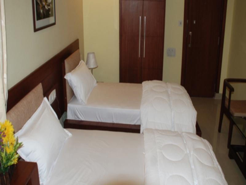 Hotel Sri Madhura Inn Hyderabad Bagian luar foto
