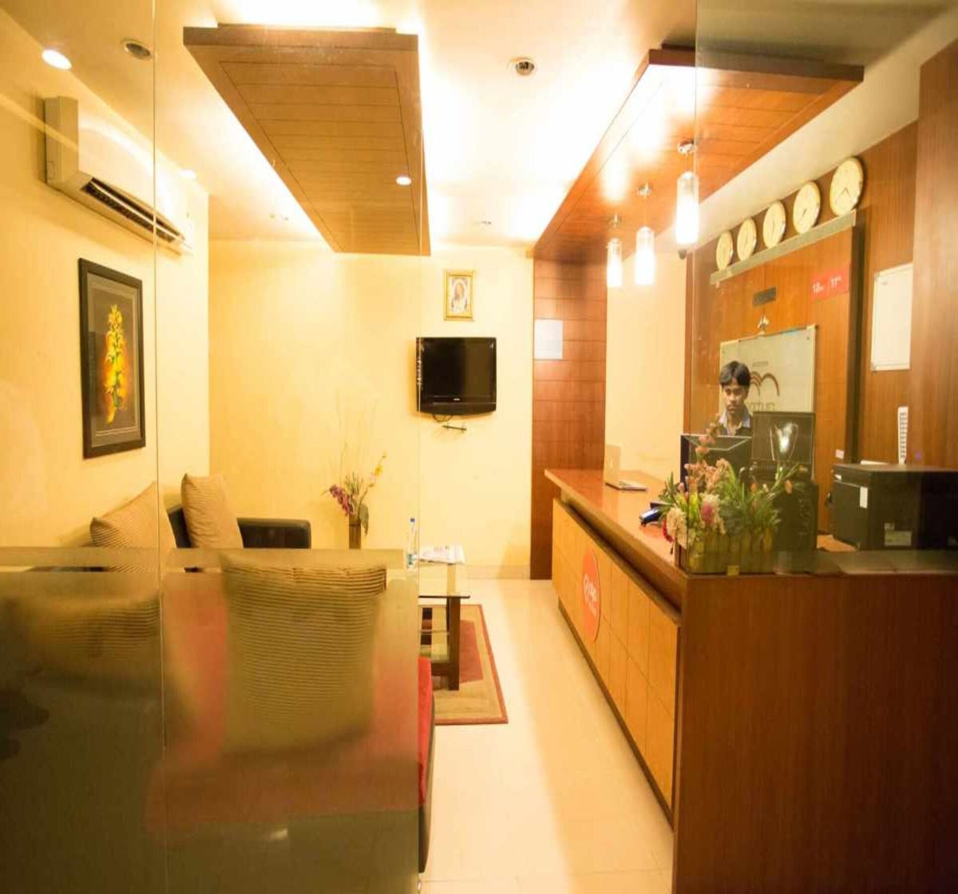 Hotel Sri Madhura Inn Hyderabad Bagian luar foto